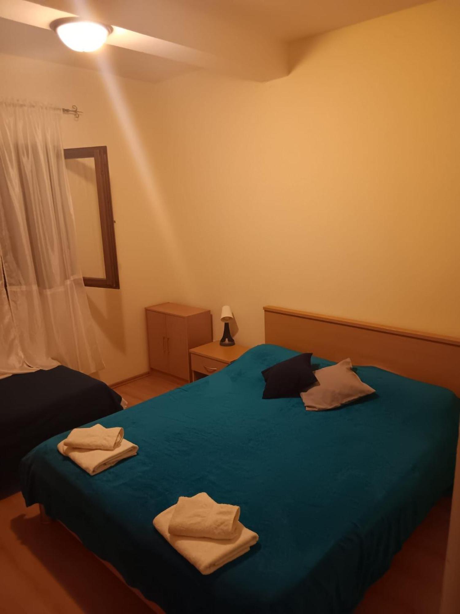 Apartments Luka Uble エクステリア 写真